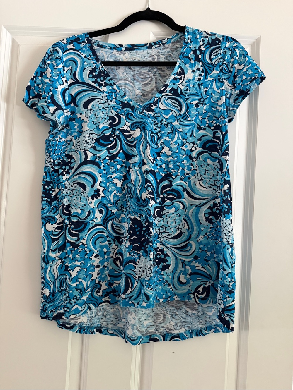 Lilly Pulitzer Blue Multi-Pattern V-Neck Short Sleeve Top
